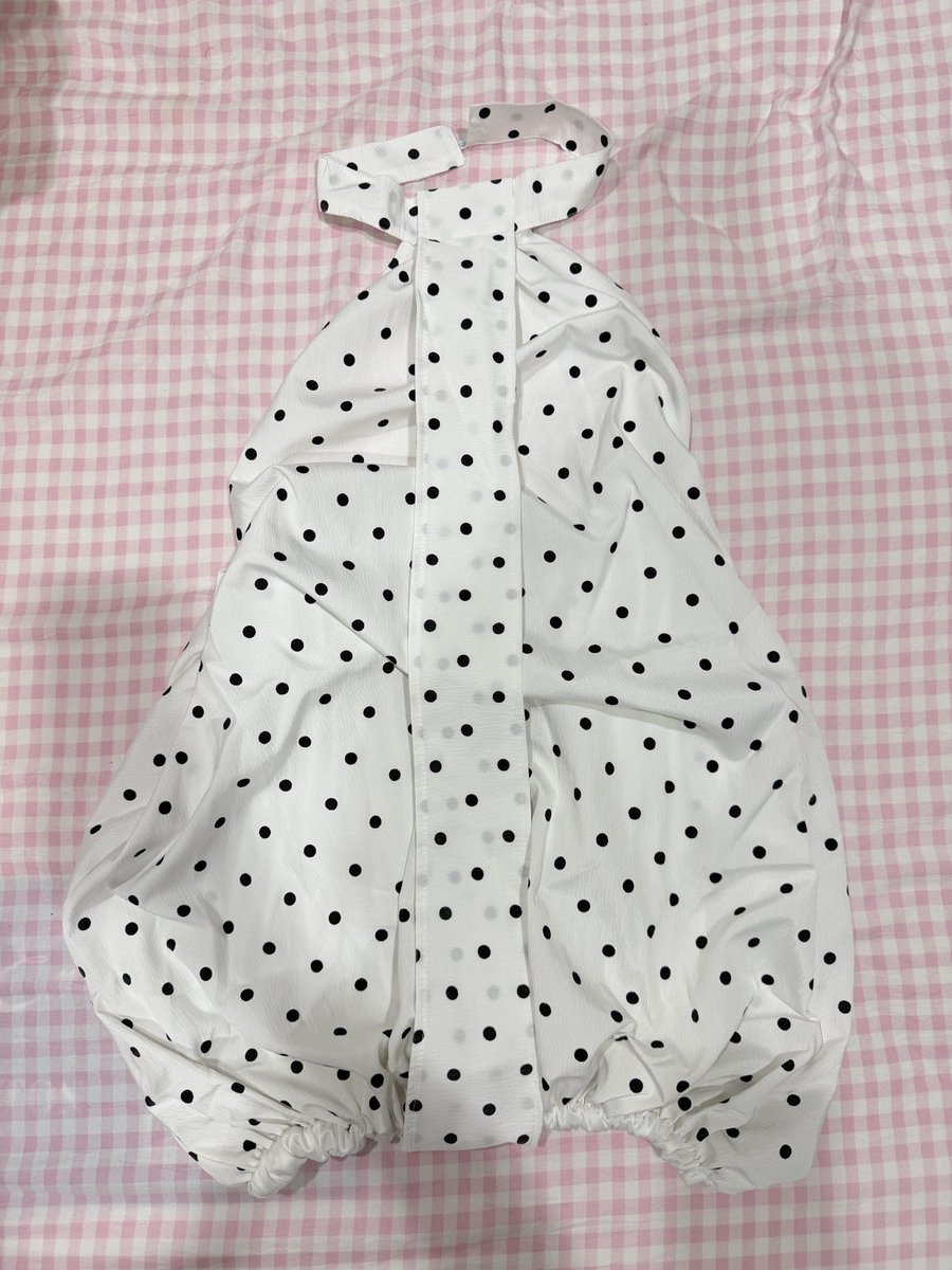 berywear's tweet photo. เดรสงานแฟ 70 รวมส่ง🛍️🛒 

#ส่งต่อเสื้อผ้า #ส่งต่อเสื้อผ้ามือสอง #ส่งต่อเดรส https://t.co/q9xlmNQl1Z