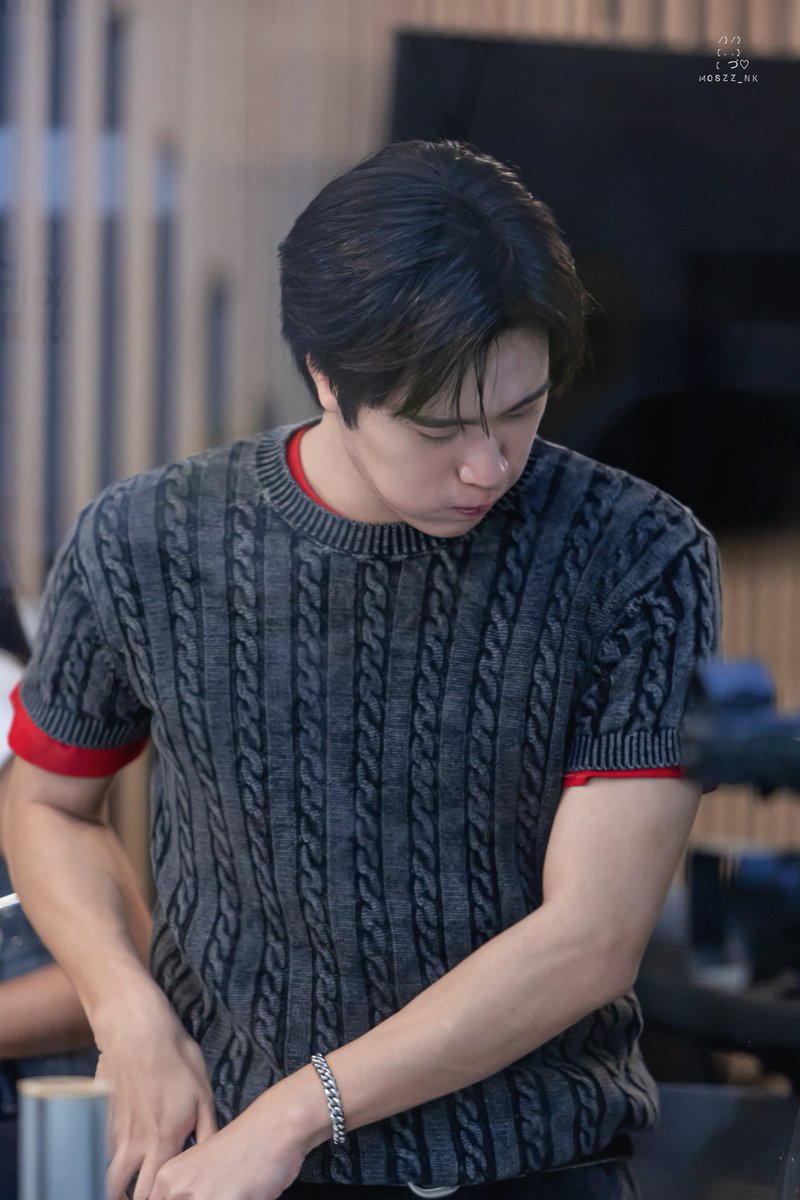moszz_nk's tweet photo. 260921 หุ่นโซ๊ะมากกกกก ‼️❗️‼️‼️❗️

GEMINI PROMOTE FRAGILE SONG

#GeminiFragile_Presstour
#Flex1045xGEMINI_Fragile
#Gemini_NT #เจมีไนน์ https://t.co/8vPofMf6Nb