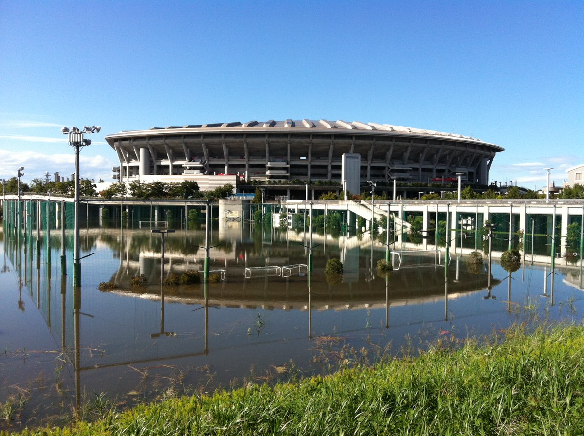 michidelphinus's tweet photo. 誇れる俺らの街のグリーンインフラ、
新横浜公園遊水池！
一番すごかった時の写真見て〜 https://t.co/vqt5qEChGf