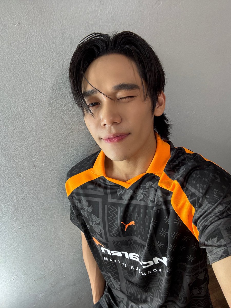 wabisabiTH's tweet photo. วันนี้ต้องขอขอบคุณทาง PUMA Thailand ที่ให้เกียรติเชิญ ‘เงิน’ มาร่วมไลฟ์ขายของสนุกๆกันนะครับ และขอขอบคุณ #ชูก้า ทั้งหน้างานและในไลฟ์ ที่ช่วยกันกดใจ กดแชร์ด้วยนะค้าบบบ พ่อค้าทุ่มสุดตัวสุดๆ🧡🐈‍⬛

EXCLUSIVE PUMA X NGERN
#RaceIntoPUMAMotorsportwithNgern https://t.co/neJCD49mMn