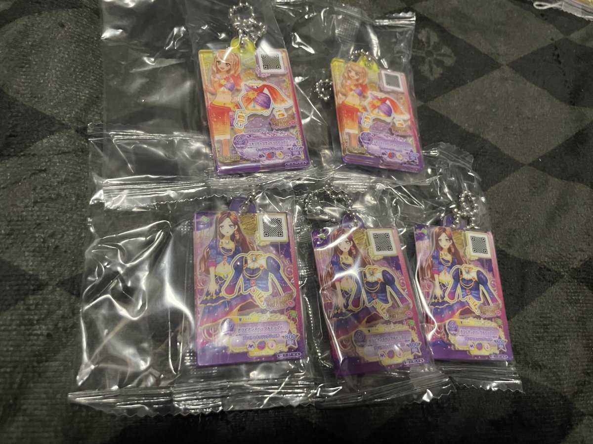 bara_blood's tweet photo. あったから回しまくったんやが「ツバサ先輩とリリエンヌ、そんなに俺の事嫌い？？」レベルで全然来なくて病みかけたwww
一番欲しいスパイスロックコーデのツバサ先輩をお迎えできてないのが悔しすぎなあ😭 https://t.co/n9AAONgKAB
