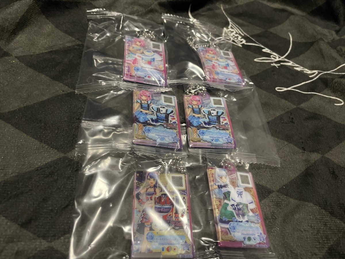 bara_blood's tweet photo. あったから回しまくったんやが「ツバサ先輩とリリエンヌ、そんなに俺の事嫌い？？」レベルで全然来なくて病みかけたwww
一番欲しいスパイスロックコーデのツバサ先輩をお迎えできてないのが悔しすぎなあ😭 https://t.co/n9AAONgKAB