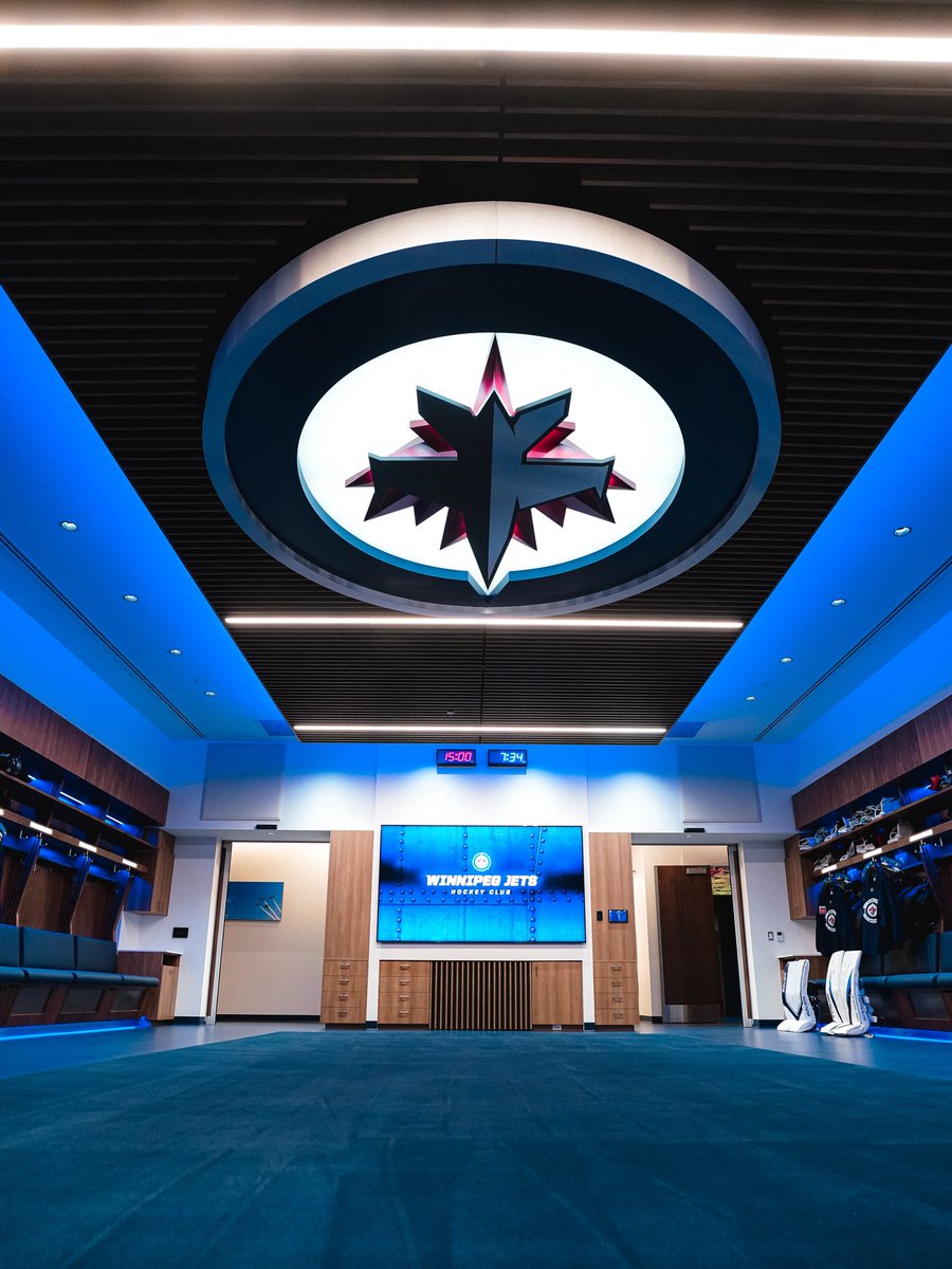 NHLJets's tweet photo. There’s no place like our new dressing room 😍 https://t.co/cxAERI1K3O