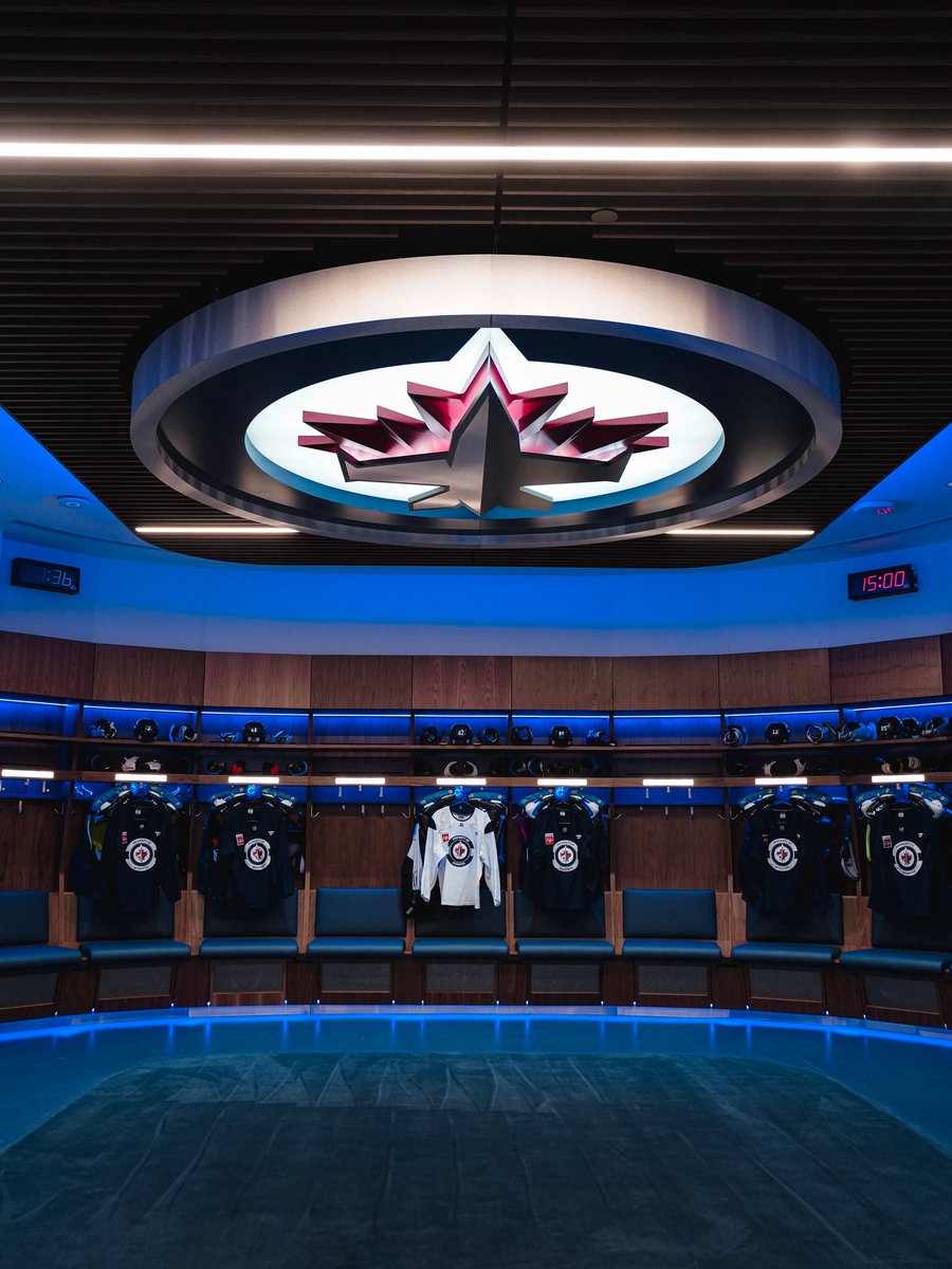 NHLJets's tweet photo. There’s no place like our new dressing room 😍 https://t.co/cxAERI1K3O