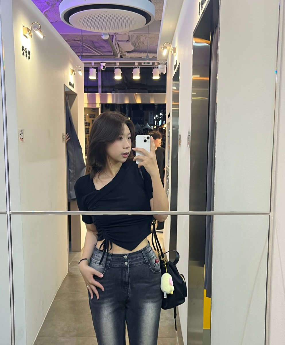 yula_0114's tweet photo. 다들 잘 지내는 중?👀 https://t.co/rdJqibfAf0