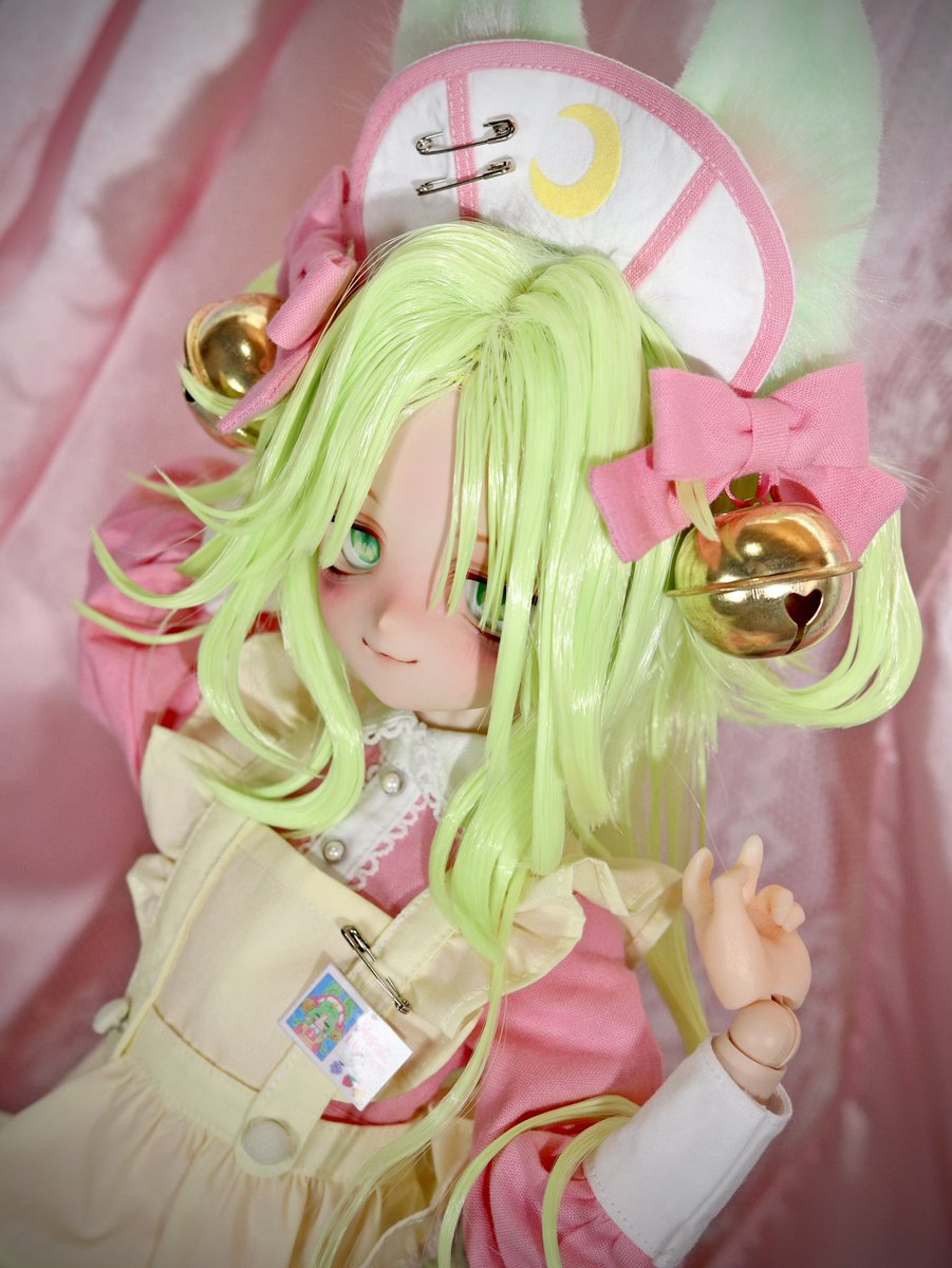 4jmawt's tweet photo. この人ヤフオクで家探しますm(_ _)m
服とウィッグもセットです💐
写真上手く撮れんくて作業一生進まぬ https://t.co/0heaEGHYkt