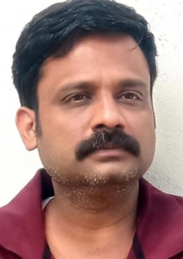 honestreview01's tweet photo. #GopalDeshpande A brilliant Kannada actor… but how does he agree to do an entire film like this just for one scene and especially accept such a nonsense scene? That’s something I’ll never understand! 🤦‍♂️ #CityLights https://t.co/X81tvStpEX