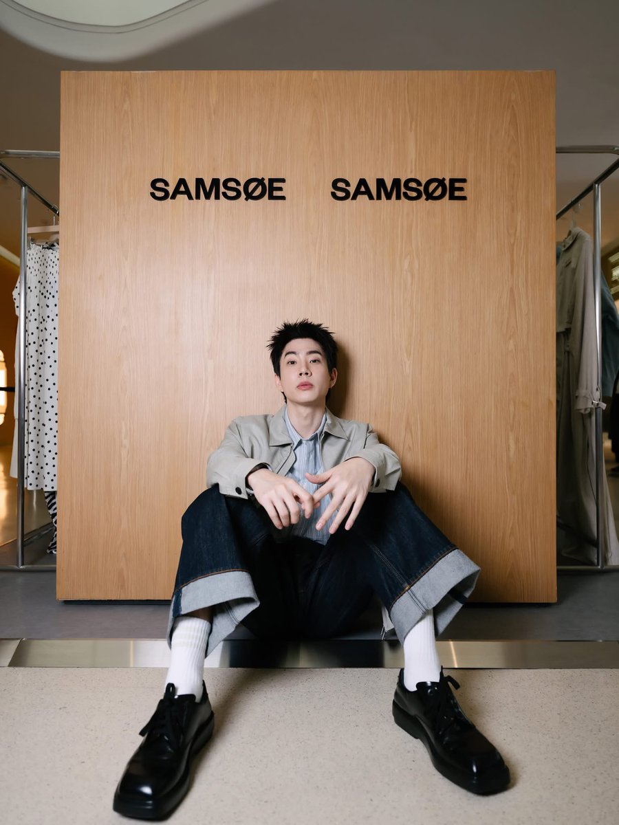 wayu_riha's tweet photo. หล่อดูดีมากคับบ
OFF X SAMSOE SAMSOE
#SamsoeSamsoexOffJumpol
#SamsoeSamsoe
#ออฟจุมพล #OffJumpol
@off_tumcial https://t.co/ZKfjqHyHxx