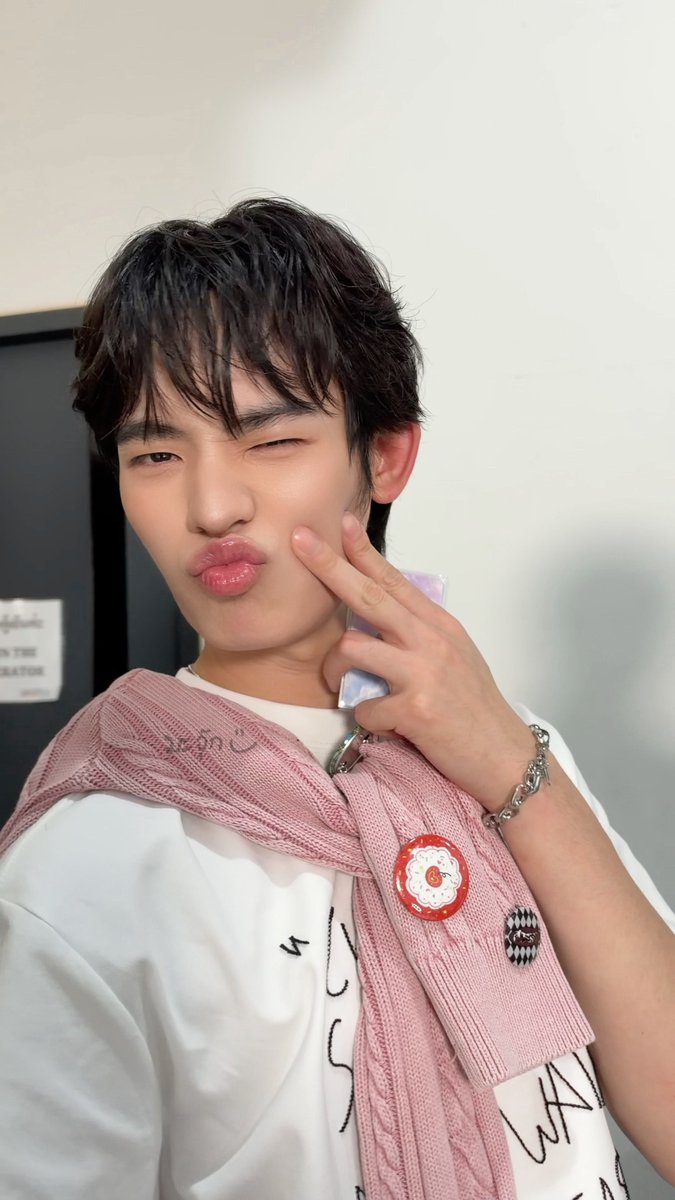 zjmoon_'s tweet photo. มุ้อุ้ดดดดดงั่มๆๆๆ🐽🥢 https://t.co/HrXoDadY2S