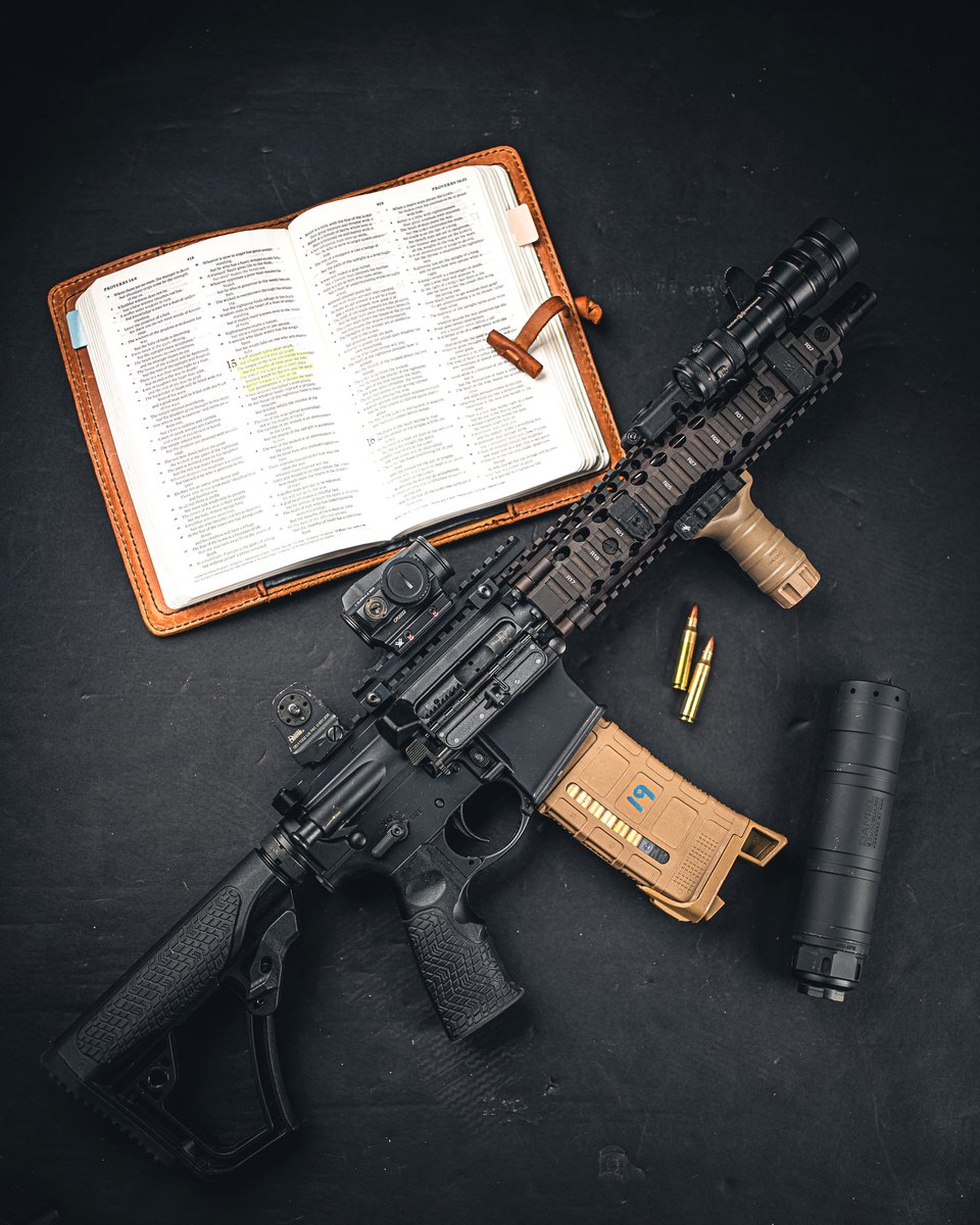 DanielDefense's tweet photo. In case you didn't know our stance: Honor God. Defend Freedom.® https://t.co/88oLyll4Y9