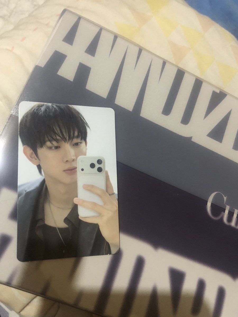 ashley101911__'s tweet photo. I GOT MY AEGI FOR MY FIRST ALBUM.   😭🥹🥰 https://t.co/ZFT7rKfTET