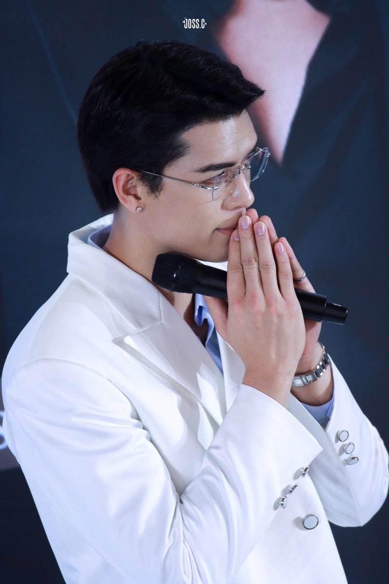 j2728g's tweet photo. คุณชายหมอเวอาห์ แสงเงิน 🤍✨

JOSSGAWIN MY DESTINY
#destinyclinicxJossGawin 

⌜#jg2728Pic⌟ https://t.co/7spt98EXbH