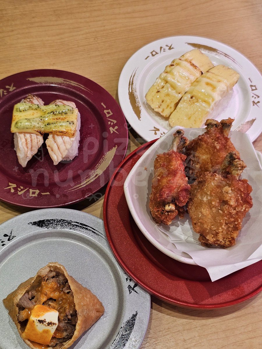 pizzanumber_1's tweet photo. เข้าออฟฟิศทีไร ค่าแรงเหลือ 0 บาททุกที ✨

สวัสดีวันนี้เราแวะมากินซูชิโระ ปีกไก่ทอดดดดมาแล้วนะทุกคนนนนนน กินตอนร้อนๆ อร่อยมากกก ใครเล็งไว้รีบมาน้าาาเดี๋ยวของหมด มีแค่ 10 วันเท่านั้น

มื้อนี้ใช้คะแนน AIS 200 พอยต์ แลกส่วนลดได้ตั้ง 100 บาท ✅ 
#sushiro https://t.co/Eo12eIvbCC