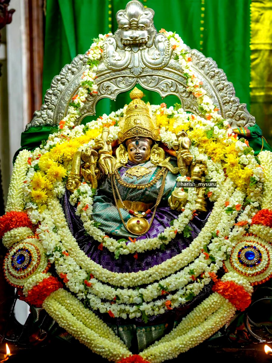 ArunAru391994's tweet photo. "ಯೋಧನೊಬ್ಬನ ಅತ್ಯಂತ
ದೊಡ್ಡ ಆಯುಧ ತಾಳ್ಮೆ..!!
ತಾಯಿ ಚಾಮುಂಡೇಶ್ವರಿ ಅಮ್ಮನವರು ಎಲ್ಲರಿಗೂ ಒಳ್ಳೆದು ಮಾಡಲಿ ❤️🙏
#ಕೆಂಡಸಂಪಿಗೆ 💛❤️
#mysore
#GodMorningMonday
#god
#amma
#IndiaDevelopment
#KarnatakaPolitics
#nation
#trendingréels
#kannada https://t.co/KQXktJU5SY