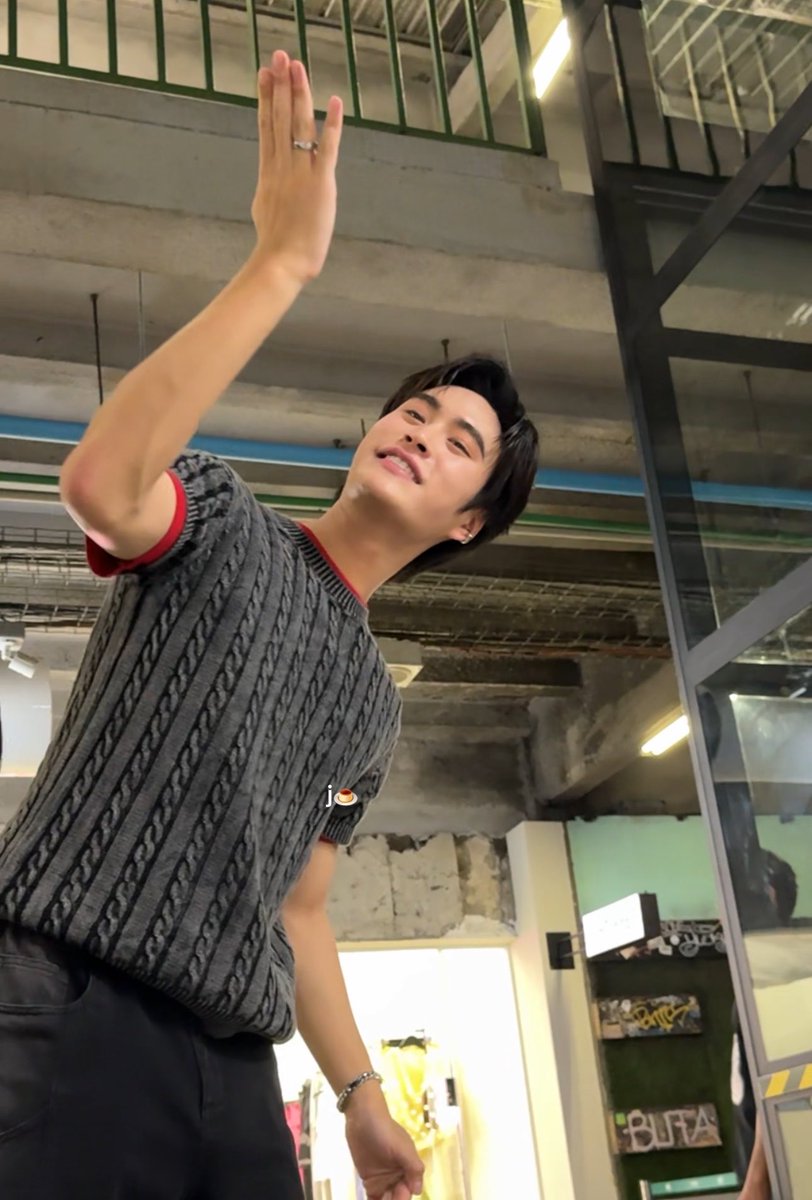_jellyjxn's tweet photo. มัทฉะหวานร้อยปะคะเนี่ย ⸜(｡˃ ᵕ ˂ )⸝♡

GEMINI PROMOTE FRAGILE SONG
#GeminiFragile_Presstour
#Flex1045xGEMINI_Fragile https://t.co/lFpzmoqVDG