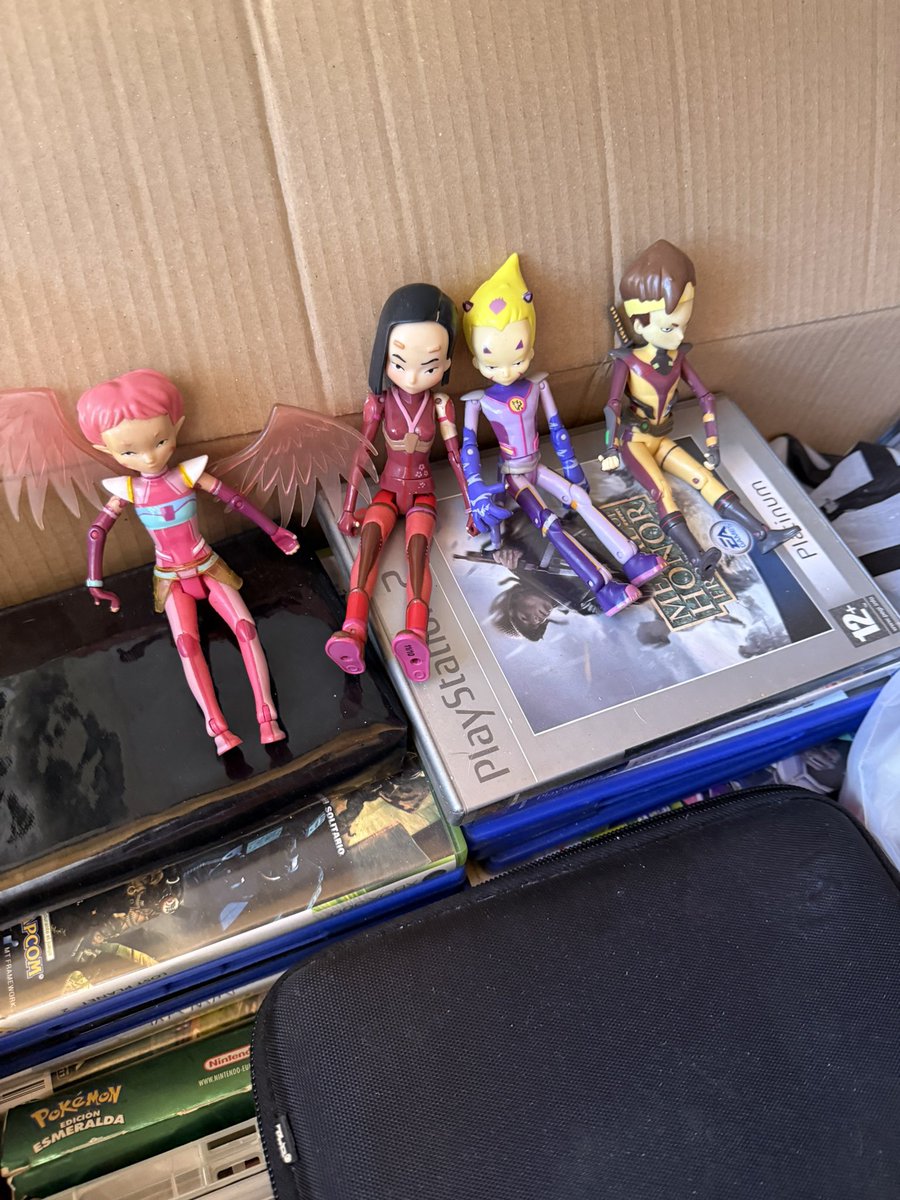 bryangirones's tweet photo. Los tesoros de mi infancia que he encontrado 🥺 https://t.co/tQdR5OD1LJ