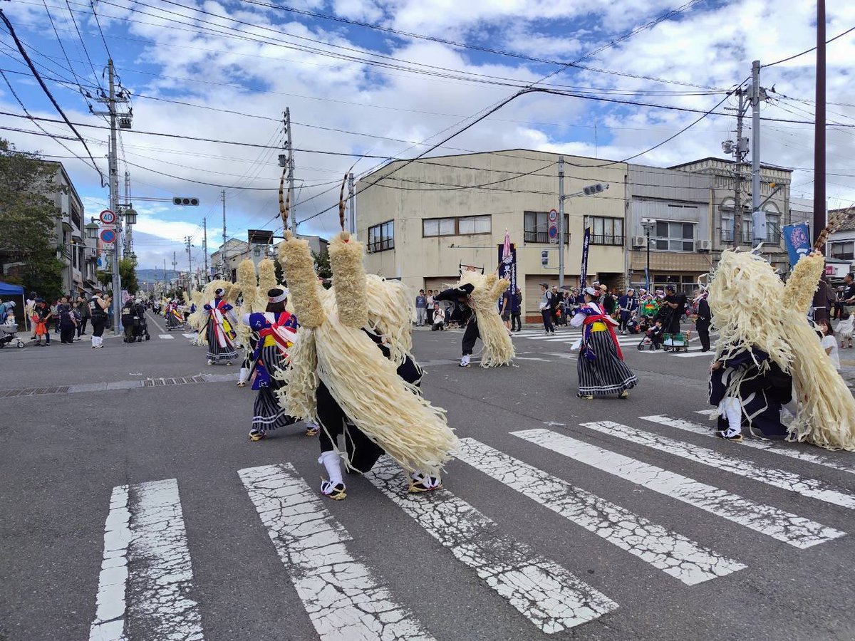 Ayaorishishi's tweet photo. 遠野まつり2026
振り返り①

天気が心配だったけど、祭り始まる頃にはこの晴天☀️

 #遠野まつり
 #郷土芸能パレード
 #綾織しし踊り
 #遠野市
 #しし踊り 
 #郷土芸能 https://t.co/Z5AIjh8S8y