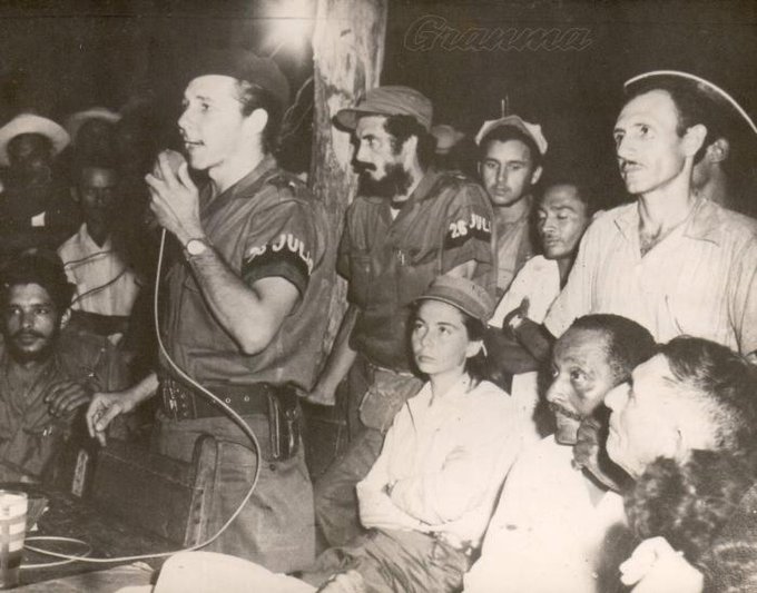 MMarreroCruz's tweet photo. Como hace 68 años, en el Primer Congreso Campesino en Armas, presidido por el entonces Comandante Raúl Castro Ruz, jefe del Segundo Frente Oriental Frank País, el apoyo del campesinado cubano a la Revolución es inquebrantable.

#RaúlEsRaúl
#CubaSoberana https://t.co/QuQG3EhYMs