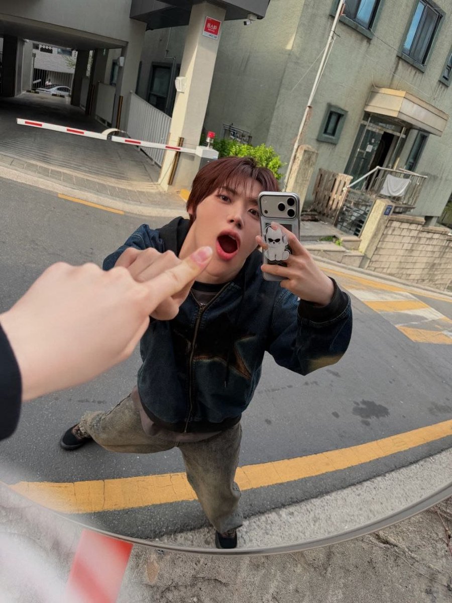 hourlycwk's tweet photo. #WOONGKI #차웅기 #AHOF #아홉 https://t.co/Ni873Mv9pG