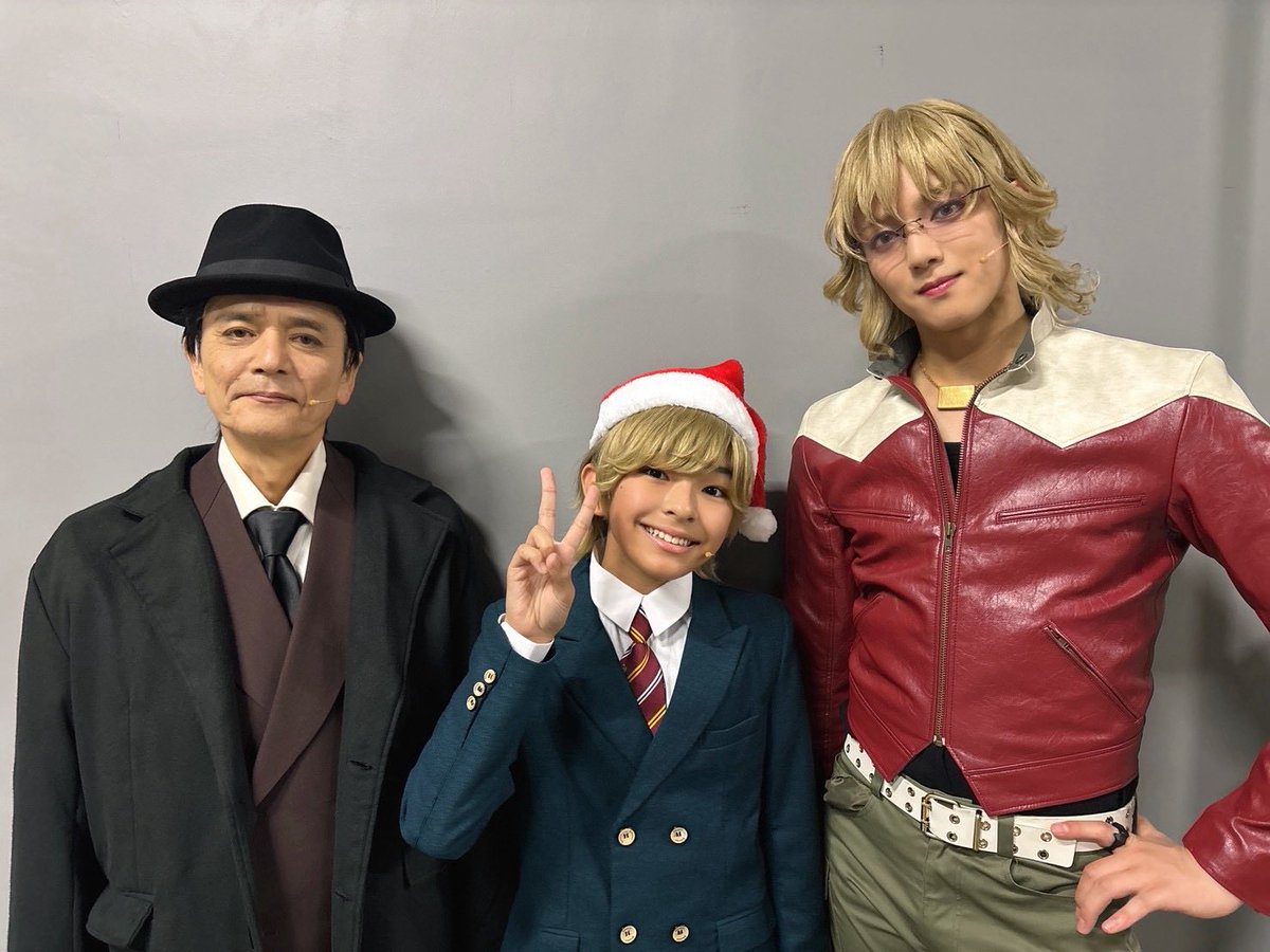 t_d_Luka's tweet photo. シュテルンビルト市民のみなさま、本日は雨の中ご来場いただき、本当にありがとうございました‼️

今日の昼公演は、スペシャルカーテンコールに参加する事ができてとっても嬉しかったです🕺✨

バーナビー役の塩田一期さん、マーベリック役の陰山泰さんとお写真を撮りました！📷

#舞台タイバニ https://t.co/8O1LcrCdAJ
