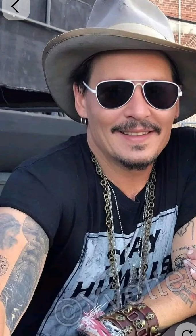 JohnnyDeppqhd's tweet photo. 🥰🥰🥰🥰 https://t.co/JjUoqHo4Bf