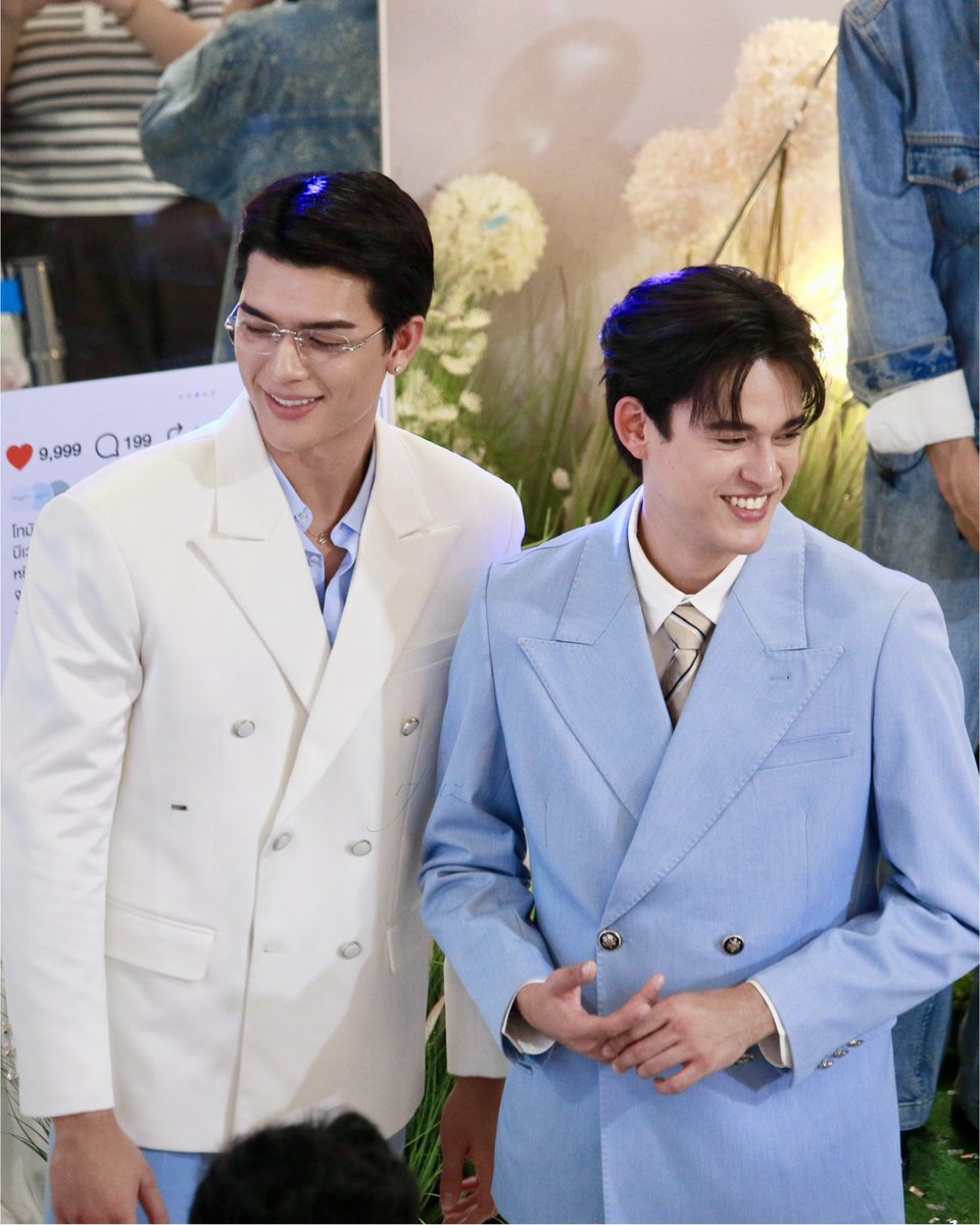 Rfouz_Stilinski's tweet photo. เหลือแค่โยนดอกไม้อะเอาดี ๆ 💐🍃

JOSSGAWIN MY DESTINY

#destinyclinicxJossGawin 
#JossGawin https://t.co/gNxFNeH2Bt