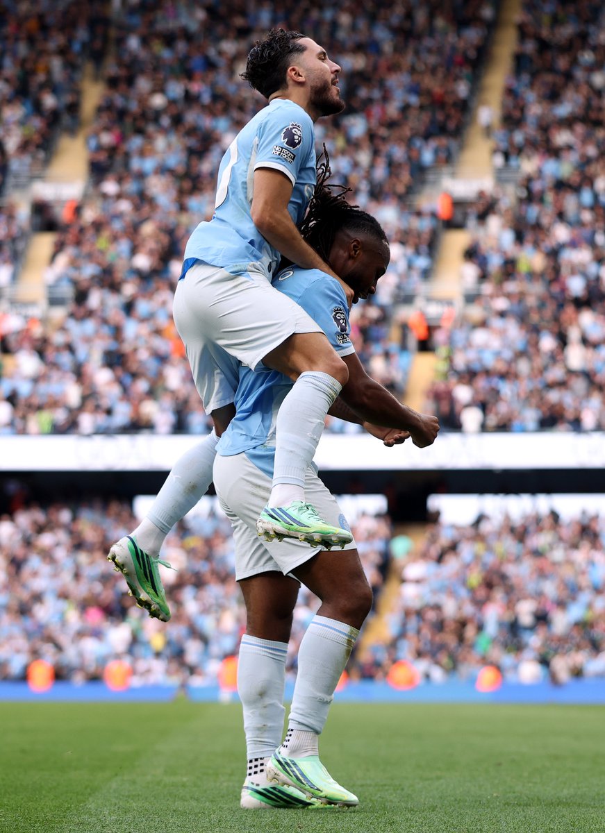 City_Xtra's tweet photo. Paul Merson: "There's no way Manchester City win the league. You can't keep scoring loads to win. You can't play that kind of football. Top teams will pick you off.

"Sunderland aren't the most high-scoring in the country but scored three - could've scored more. Going forward, Manchester City were good but at the back, all over the place. It just catches up, especially against the big boys. I remember what Enzo Maresca was like at Chelsea and he won't like that result. He doesn't like chaos.

"Yes, City beat Manchester United at Old Trafford with 10 men. But that's not hard? City were all over the place 11 vs 11, United were by far better. When it went 10 vs 11, you sit back a little, not that much pressure. If you go two banks of four and leave Erling Haaland up, that's hard to break..." [via @SkySportsNews]