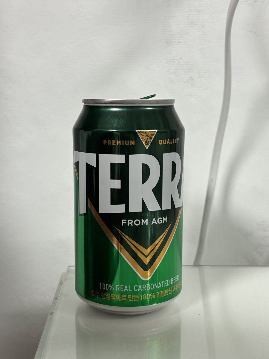 akb_4love6's tweet photo. ミッドナイトマート見てから、
次、渡韓したら絶対飲もうと思ってたTerra！
ビール苦手だけど、普通に美味しい
コンビニの外にベンチとテーブルがあって、一人で沸いてた https://t.co/QbxUcmnB3T