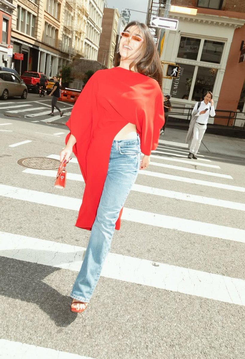 minhasortejade's tweet photo. não supero nuncaa a jade no NYFW. 
a diva entregando classe como convidada no desfile da Patbo e esbanjando estilo pelas ruas de Nova York ❤️ 
quando vamos te ver em mais um fashion week, @ajademagalhaes? https://t.co/rmmHwPJxxf