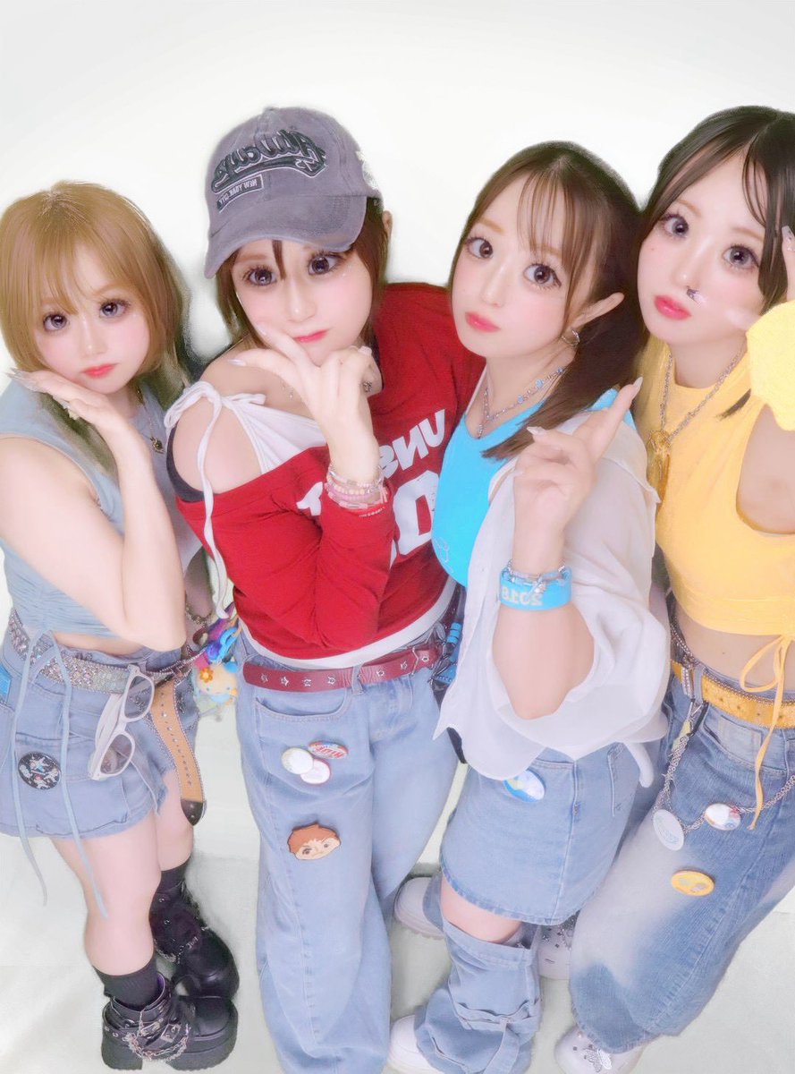 GR_N_hinata's tweet photo. テーマ平成ギャル
久々のLiveたのしかった https://t.co/3t1i4H4lYV