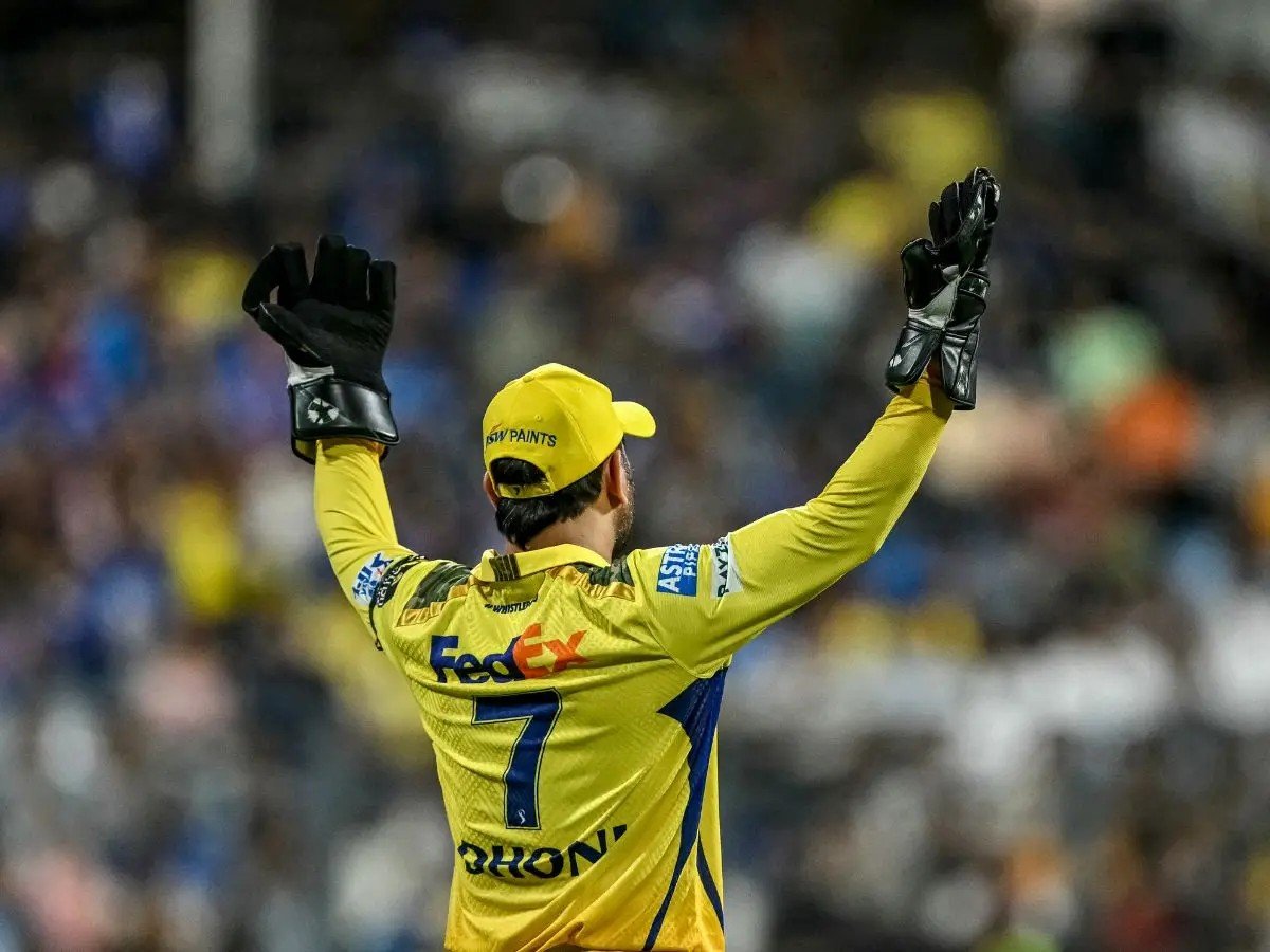 internetumpire's tweet photo. No one actually knows what's happening inside CSK's decision making. All they can do is be right on a lucky guess by stating the obvious every now and then. Mastered the art of keep the circle tight. https://t.co/4i91xtPmuM