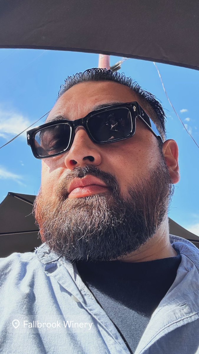 kpxander's tweet photo. We outside 😎 https://t.co/VsQo6F3F4V