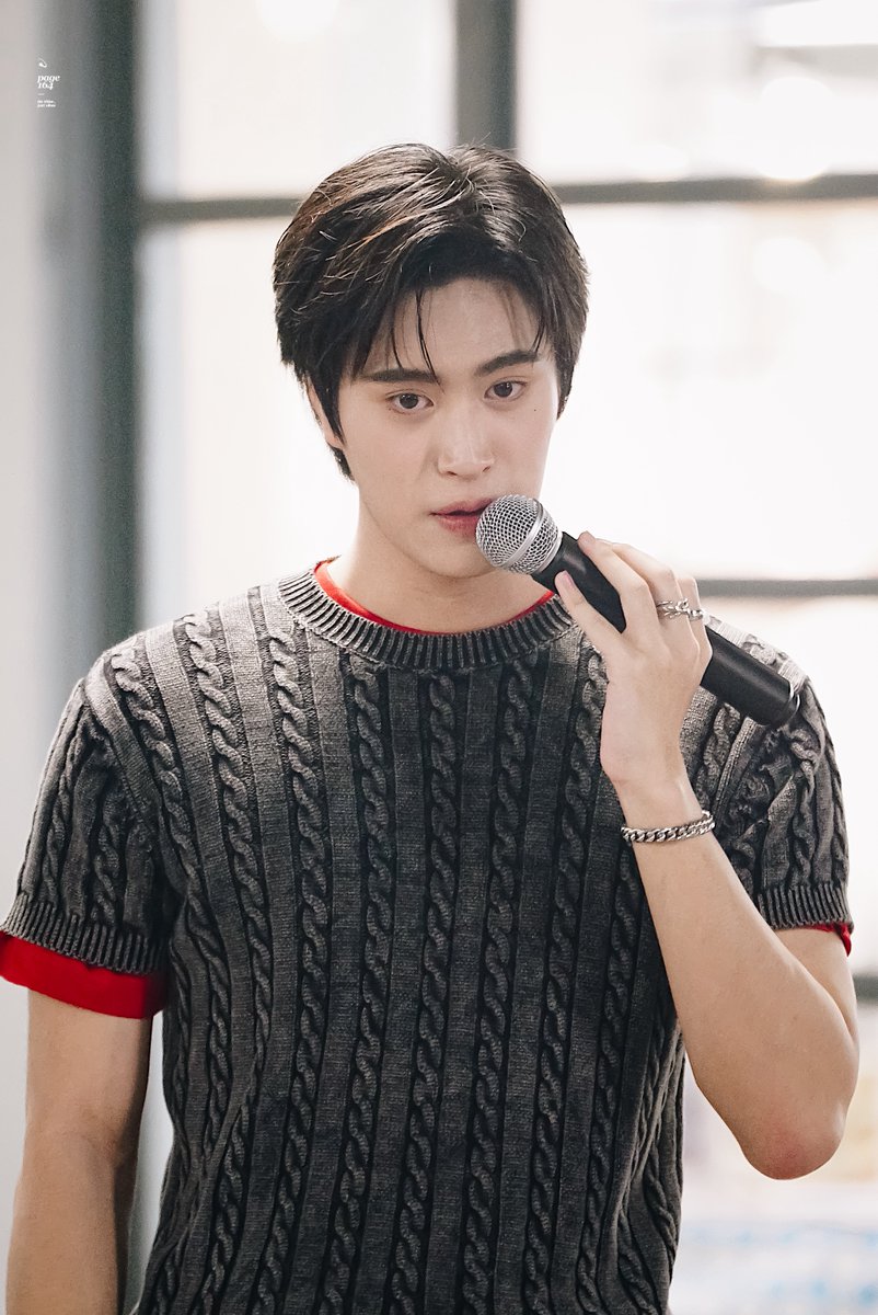p_164pix's tweet photo. วันนี้เป็นอเมริกาโน่ค่าบ หล่อม้าก 😭❤️

GEMINI PROMOTE FRAGILE SONG
#GeminiFragile_Presstour
#Flex1045xGEMINI_Fragile
#Gemini_nt https://t.co/3qPi4InC3L
