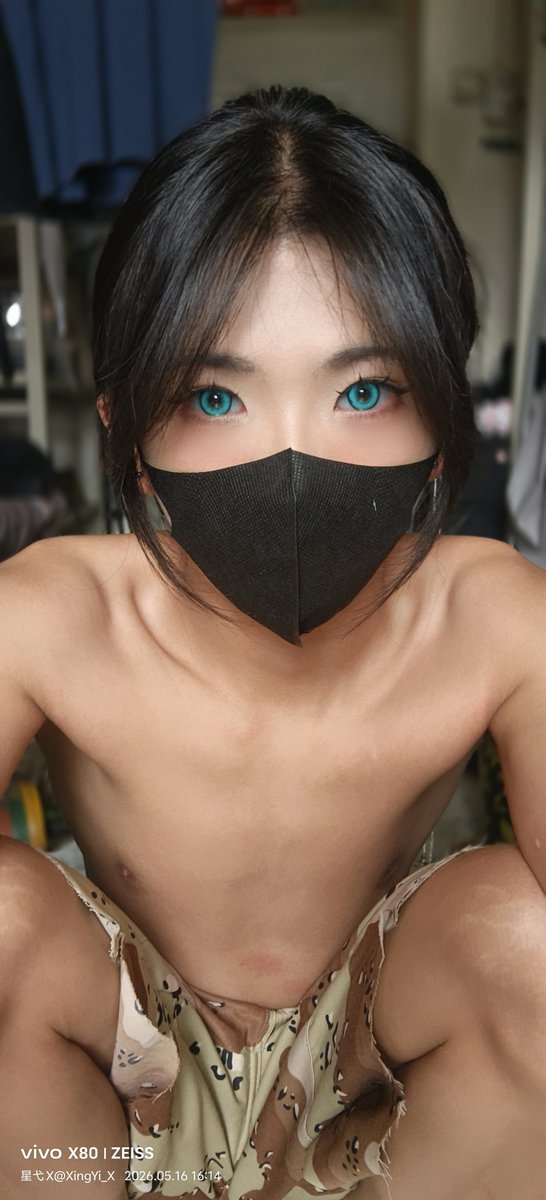 XingYi_X's tweet photo. 我的头和身体好像不在同一图层👉🏻👈🏻
It feels like my head and body are on different layers.👉🏻👈🏻
#男娘 https://t.co/ia9FIGozN5
