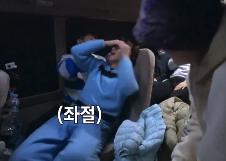 HunJJang2's tweet photo. @saynynamepls 전 투 쿵 https://t.co/XONuofb8Eh
