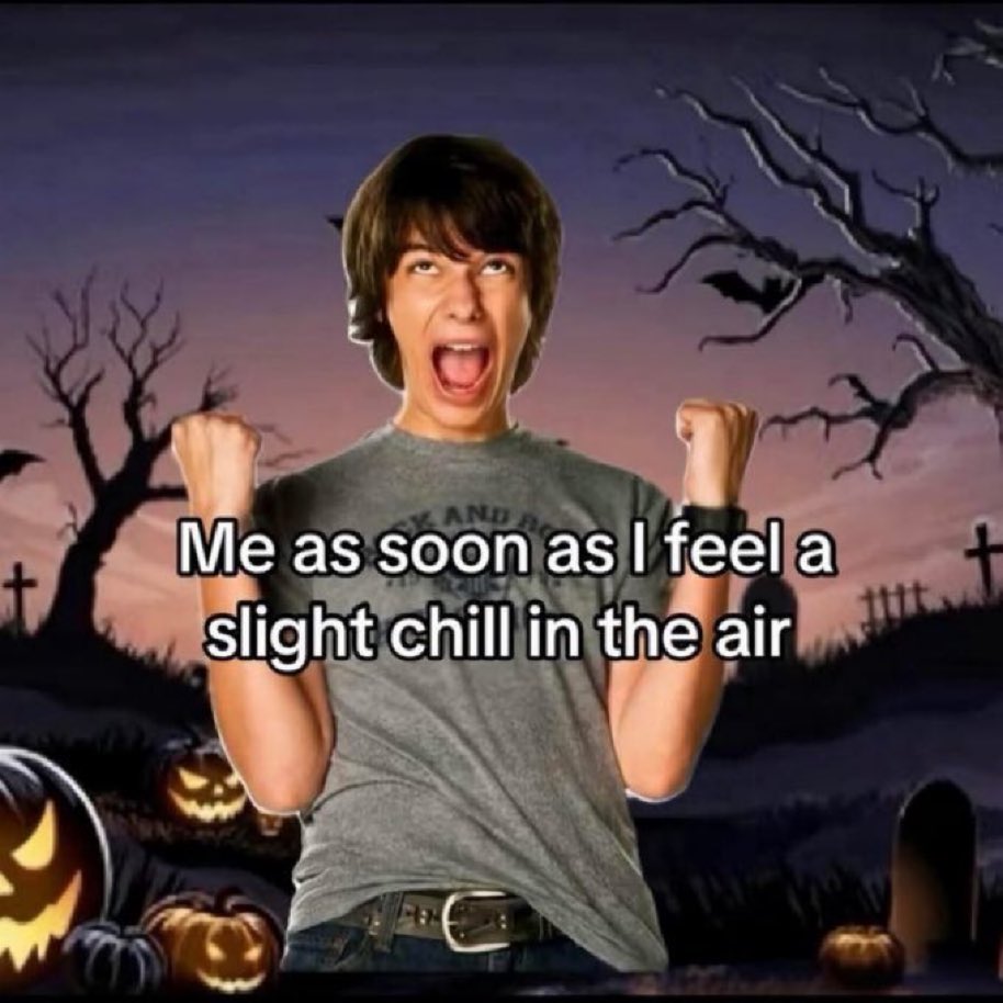 horrorsthetics's tweet photo. first day of fall!!!! https://t.co/SufXeptj1w