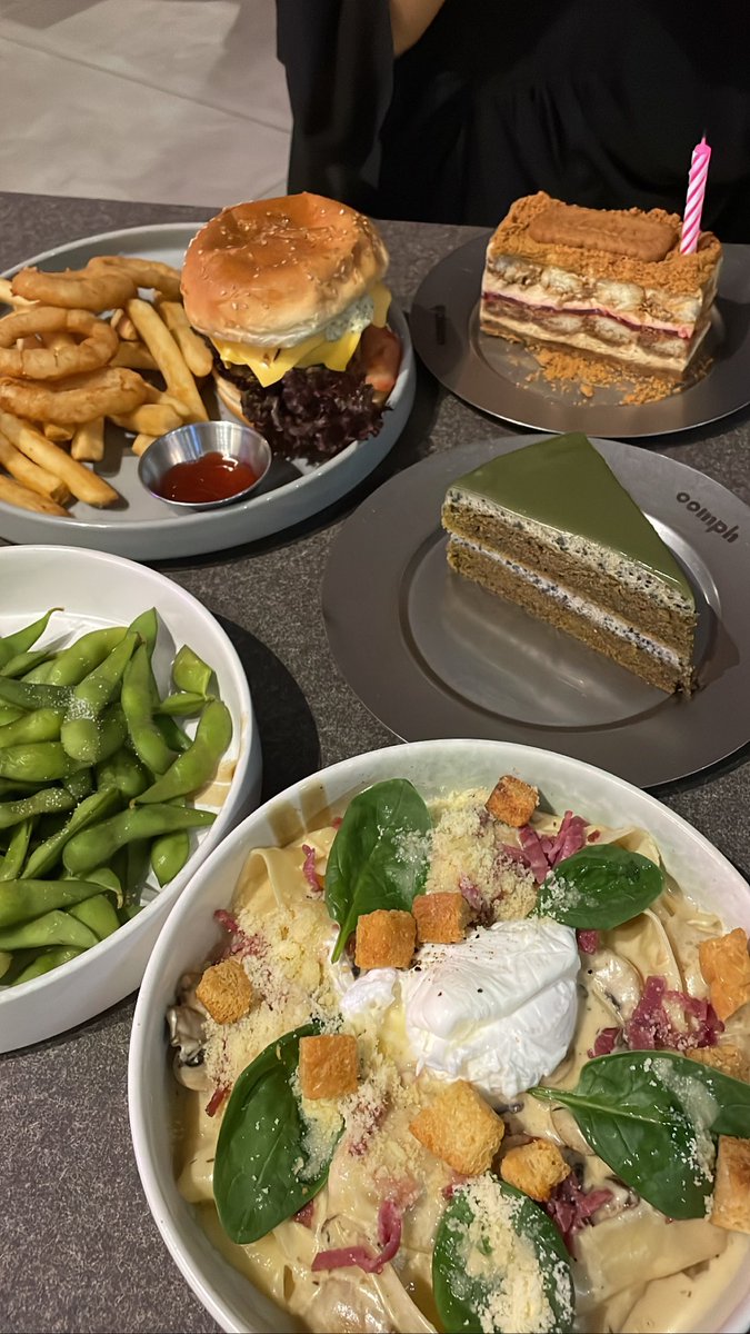 tintdberryyy's tweet photo. How to make me happy😘 https://t.co/EDwPRECEKh