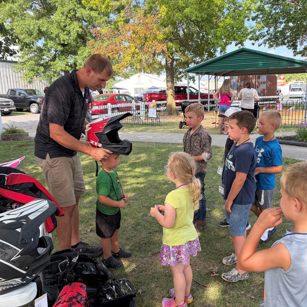PAFSafetyDays's tweet photo. The right safety gear starts with the right fit.
For Day 1 of #NFSHW26, we’re highlighting #PAF’s ATV/UTV Safety lessons, where kids can try on protective gear and learn why proper helmet fit matters.
#ATVSafety #UTVSafety https://t.co/E6PWDQzmkb