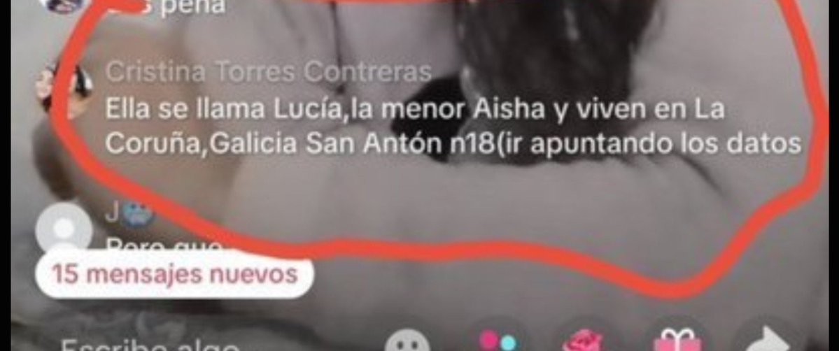 _themoongirl__'s tweet photo. da igual que esta señora actuase o no bajo efectos de alcohol, se ve a leguas que servizos sociales deberían actuar, si es capaz de maltratar a un gato delante de una cámara y de su propia hija, ya queda claro que las cosas no van bn y hay que mirar por el bn de ambas https://t.co/qOV32q8NJM