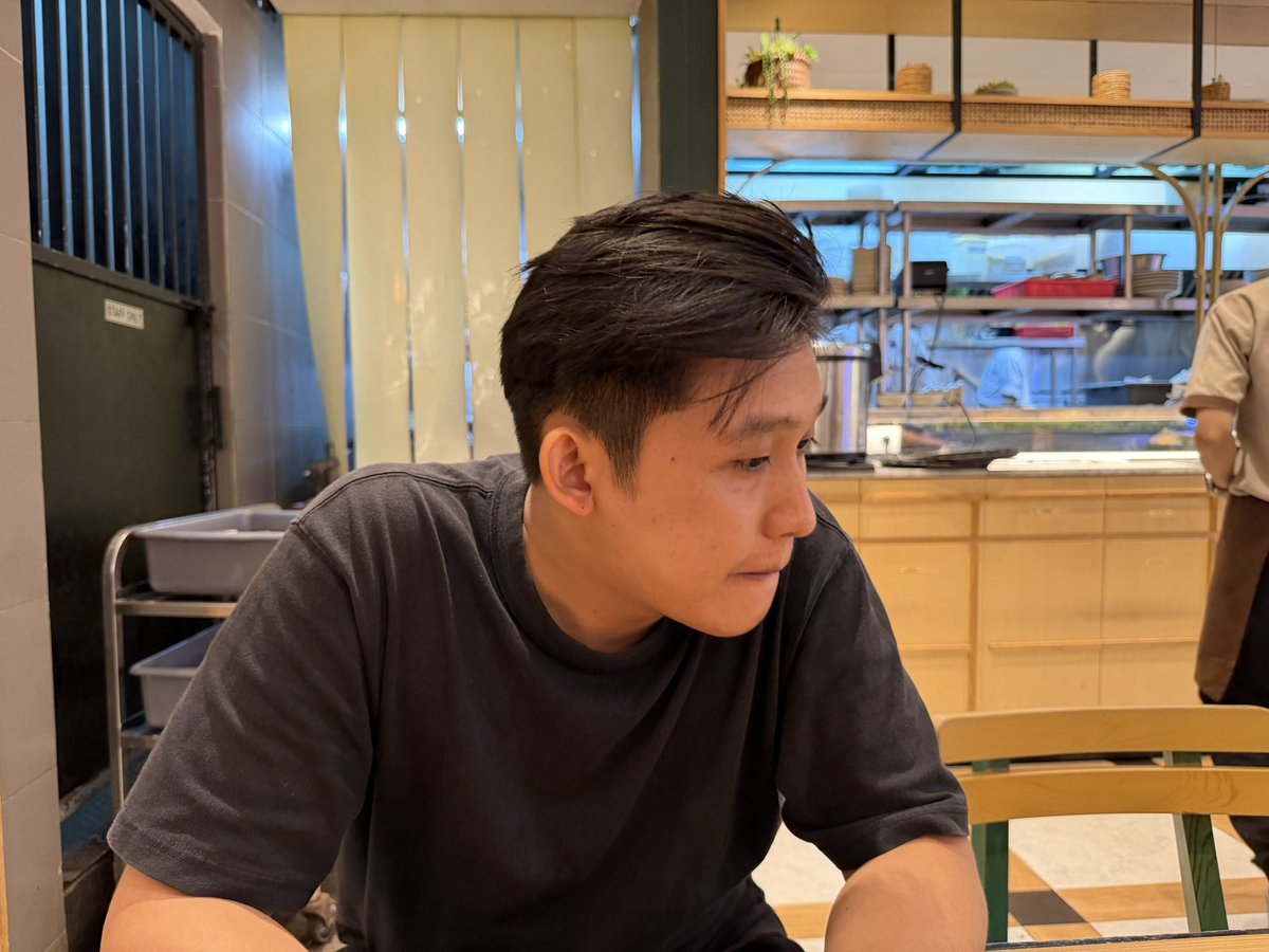 xiapasaja's tweet photo. Kapan makan bareng kamu?? Mau aku jemput ga? https://t.co/jEUxkBY15k