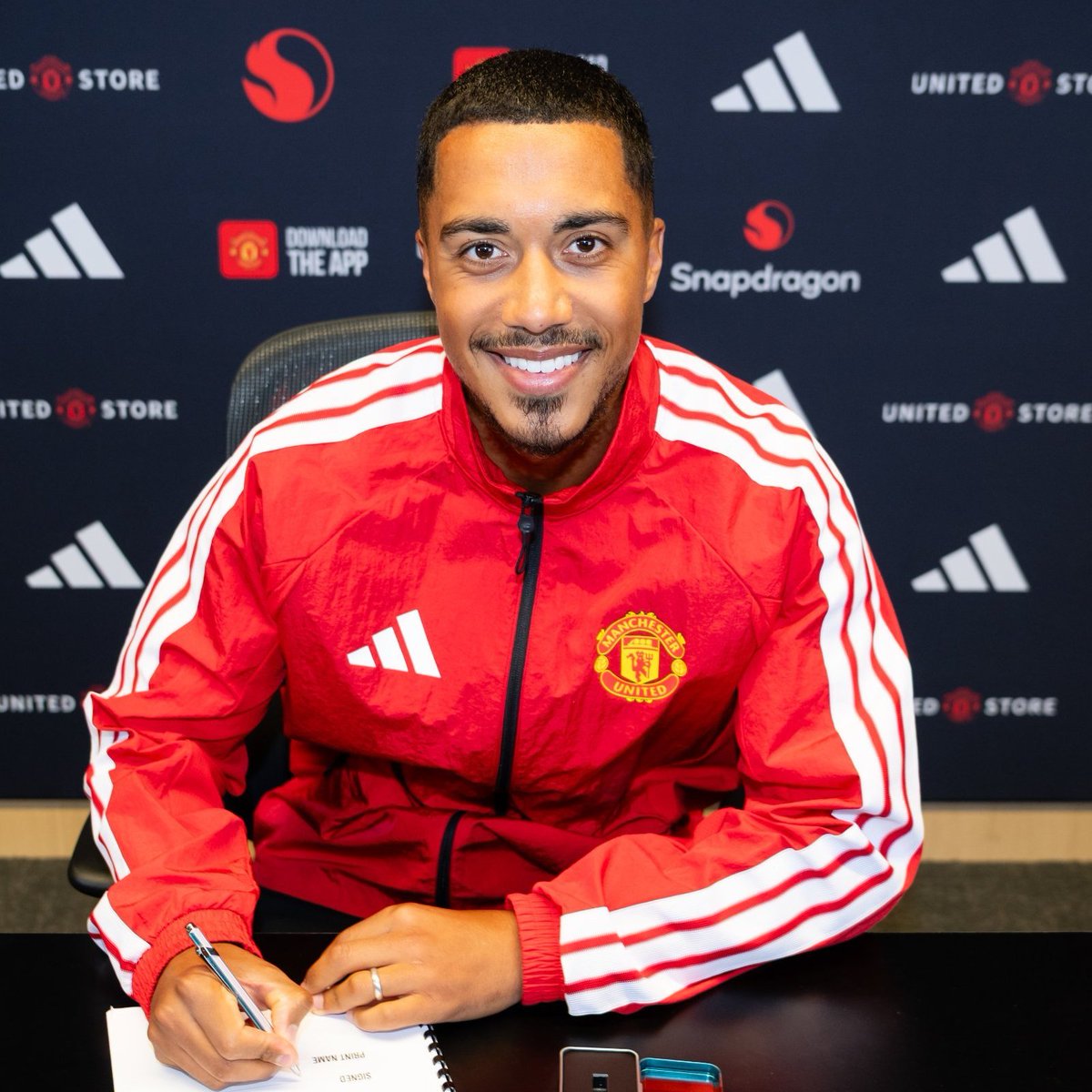 WhoScored's tweet photo. Most successful final third passes in the Premier League this season: 🪡

◉ 122 - Bruno Fernandes
◎ 110 - Youri Tielemans
◎ 96 - Declan Rice
◎ 86 - Martin Ødegaard
◎ 83 - Elliot Anderson https://t.co/77v8EP9Qo9