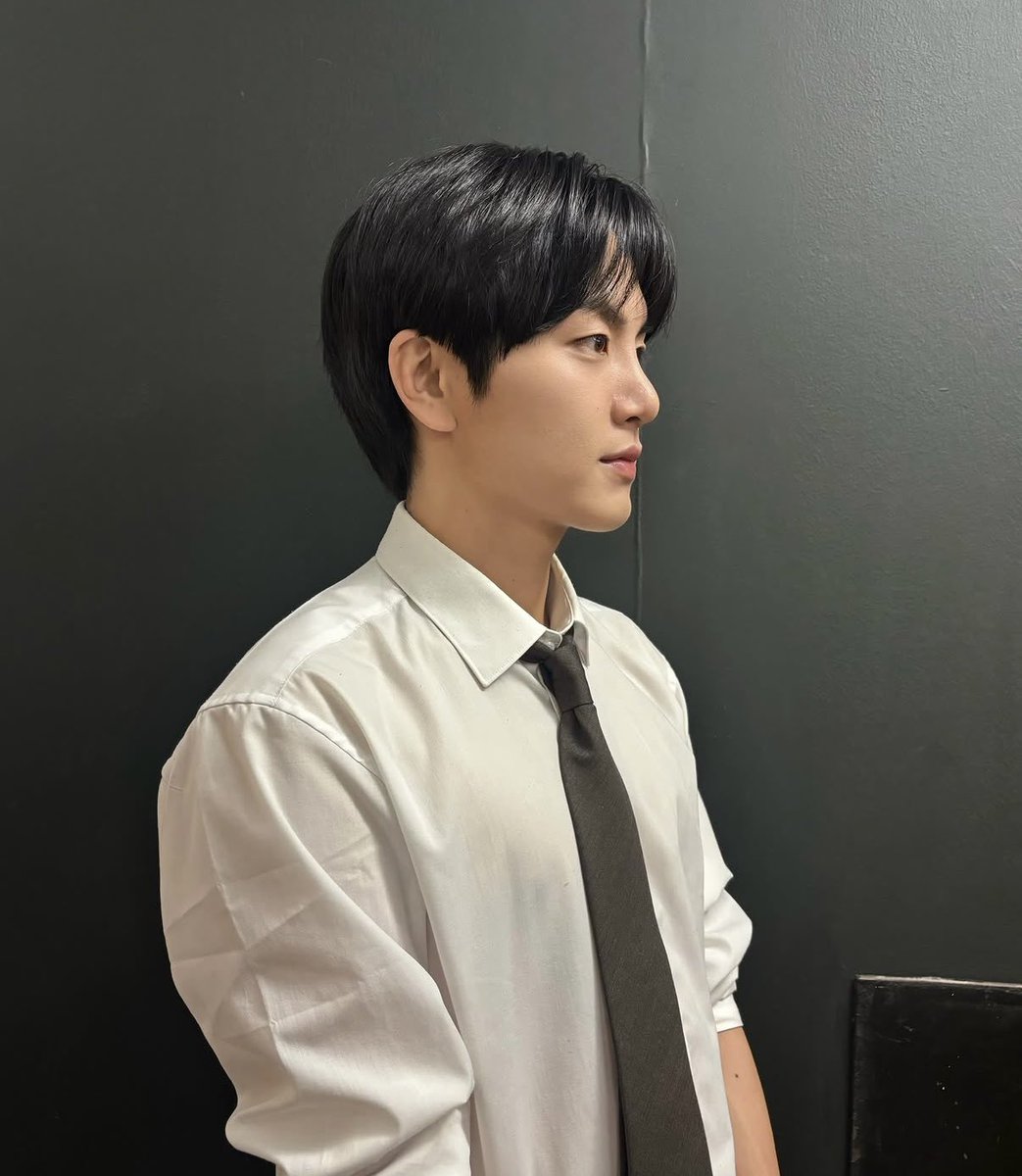 Devaster377's tweet photo. 숨이 멎는 아름다움 https://t.co/mKIHFv6gBV