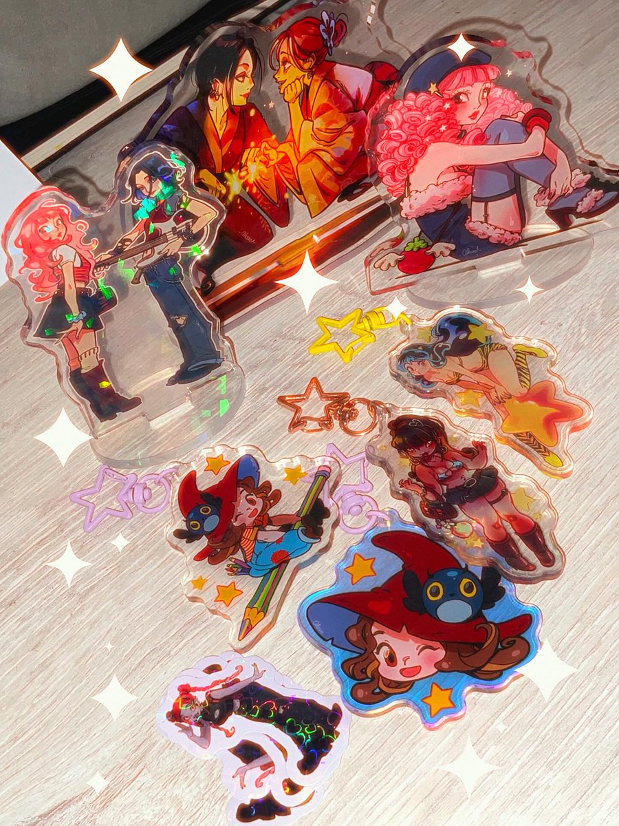 Customew_collab's tweet photo. Customew X Alasxe 🌟

Bringing breathtaking digital artwork to life with our premium acrylic standees and holographic keychains! ✨

Flawless color matching, chunky finish, and zero compromises on quality. Ready to upgrade your artist alley display?

🤝 Collab: [Alasxe] 
🛒 Link to craft your own premium merch is in our bio!
#artmerch #digitalart #acryliccharms #customstandee #artistalley #merchmaker