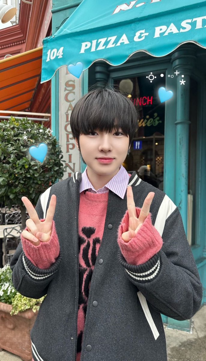 sakuya4rang's tweet photo. 어느날 너가 이 얼���로 나타나도 모른척 사랑해줄게.. https://t.co/bgnG0MrRN1