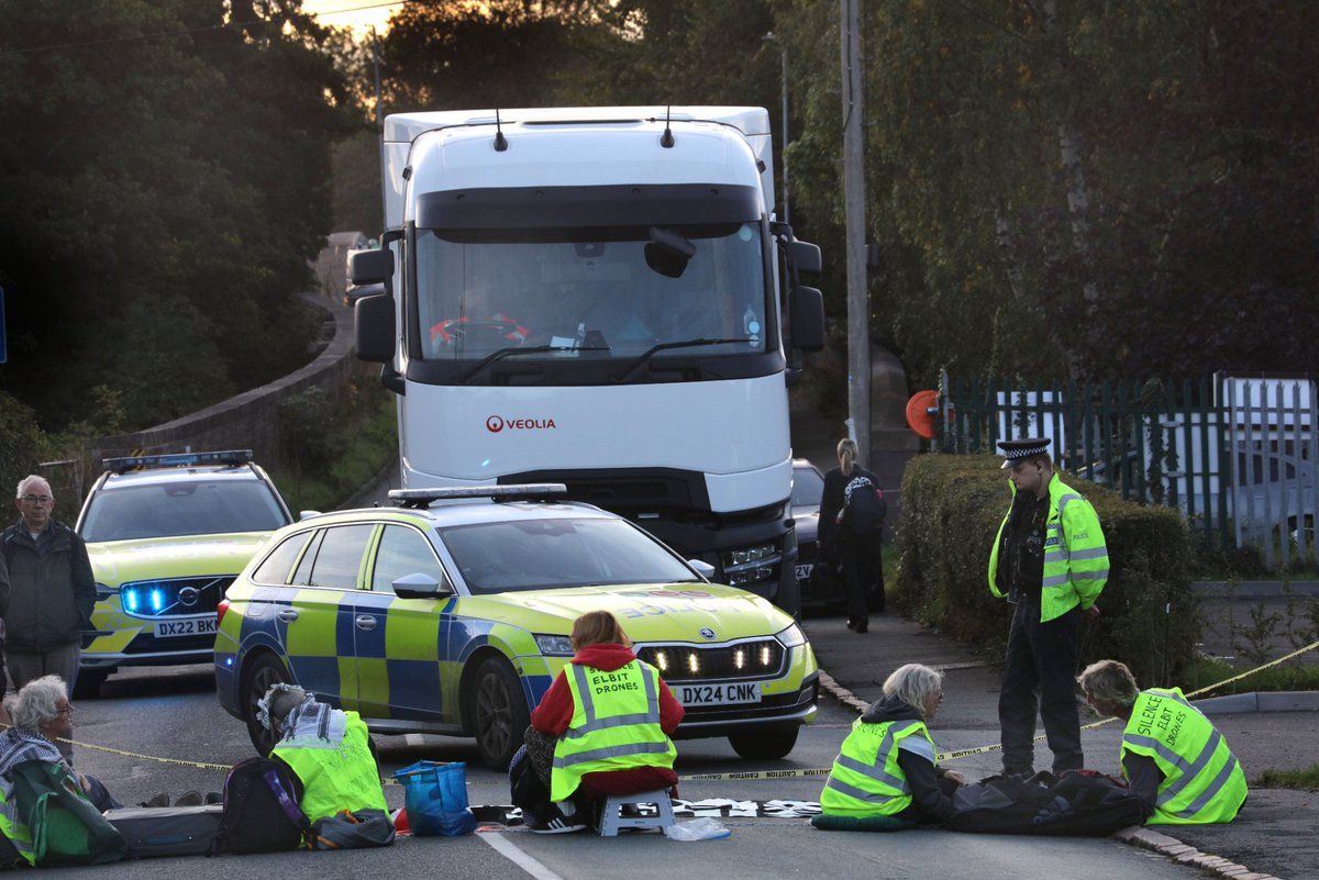 SilenceElbit's tweet photo. BREAKING: Nine arrested after they shut down an Elbit drone factory in Shenstone, Staffordshire.

By putting our bodies in the way, we can shut Elbit down.

With hundreds making a small sacrifice, Elbit would never be able to open again in Britain. https://t.co/JNHdl6wYCm