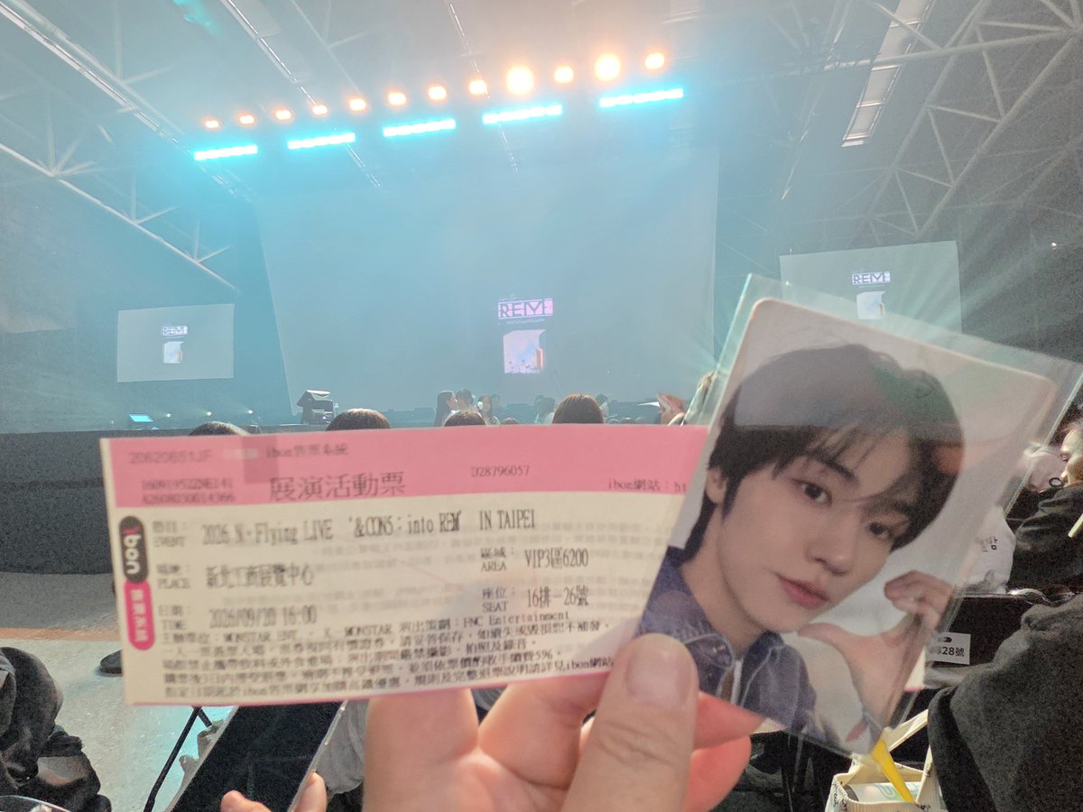 sakuramia3's tweet photo. 260920 N.Flying LIVE '&CON5
into REM' - TAIPEI Day 2
돌출 무대가 잘 보여서 멋진 승짱을 많이 볼 수 있어 행복했어요🥰
#NFlying #엔플라잉 #엔콘 #into_REM https://t.co/R1UQ870Ta9