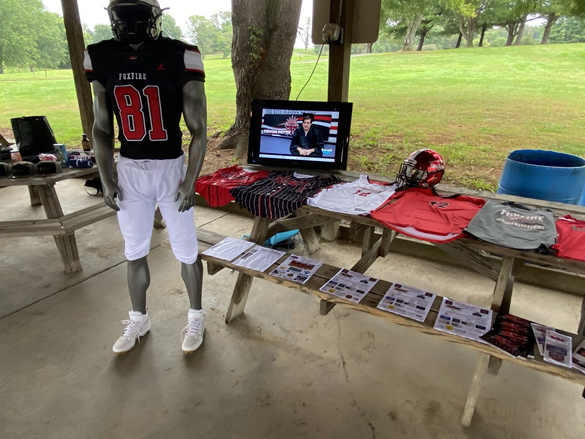 FoxfireFootball's tweet photo. Sunday was a great day for @FoxfireAth2024 as the 10th annual @RickLeeMemorial is “giving back” to our athletic programs! It was good to see several staff members @FoxfireK12 &amp; athletes helping during the event! @SamBlackburnTR @WHIZsports https://t.co/qDBk7h4loh