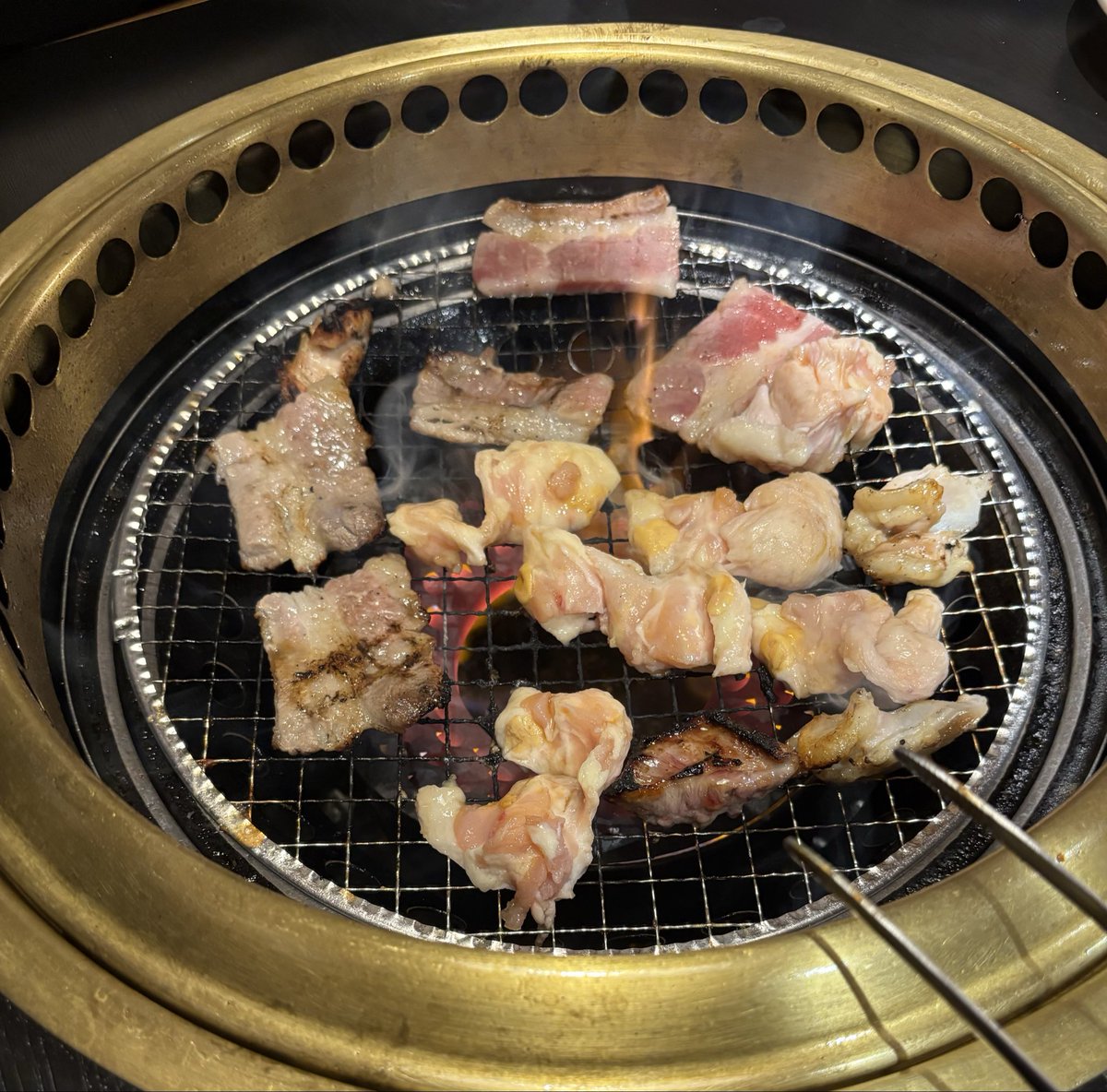 aklbc1's tweet photo. 秋の焼肉 https://t.co/QBu8ZrvQcz