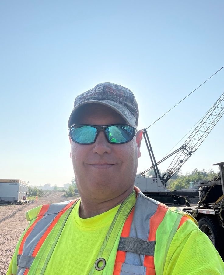 ToddChristnt's tweet photo. At work 
@gareth_egerton
@rottentomatoes
@arthurtserra
 @filmatic
@vintagehollywoodarchive
@searchgoodmovies
 @kareem @pagesix
@philclifton
@MillionaireTV
@defnoodles @deuxmoi @michaelwarburton1
@etnow @OGJOnline @usaministryofwork @canadaministryofwork @canada #lifetimepartner https://t.co/n4AIuneemV