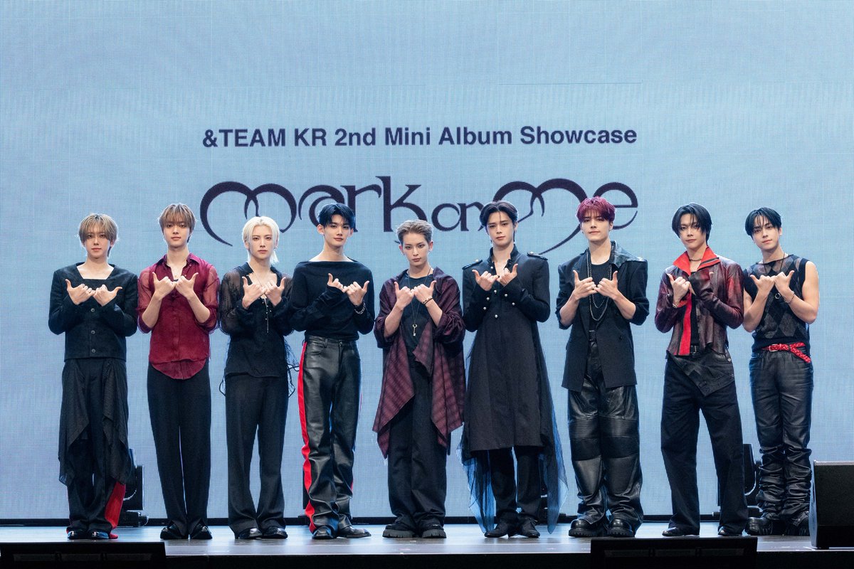 oricon's tweet photo. 『&amp;TEAM KR 2nd Mini Album 「Mark on Me」 SHOWCASE』
⠀
&amp;TEAM、オープニングでサプライズ✨
全18都市41公演の史上最大ツアーに気合十分
「LUNÉに感謝を伝えに行く」
⠀
📝ライブレポート＆ソロカット📸
https://t.co/w0rgPGmltk https://t.co/M6JOUz1LnV